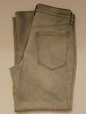 Old Navy High-Rise Women's Jeans in Faded Green-Grey